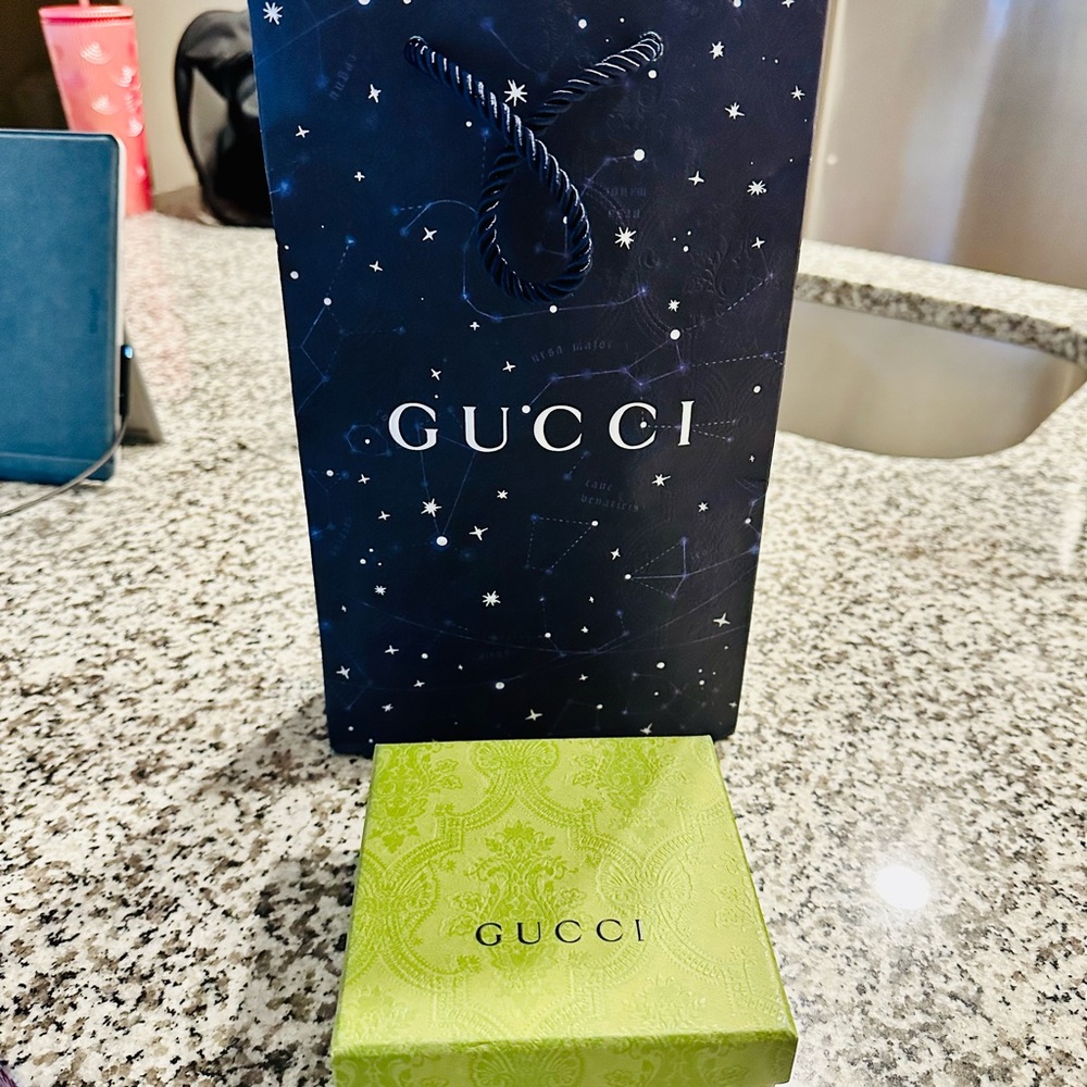 Men’s Gucci Watch Box & Gift Bag